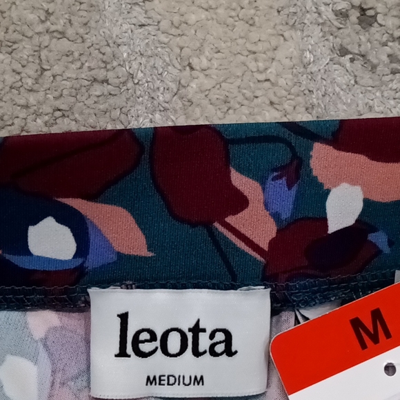 Leota Ladies Pull On Skirt - Picture 9 of 9